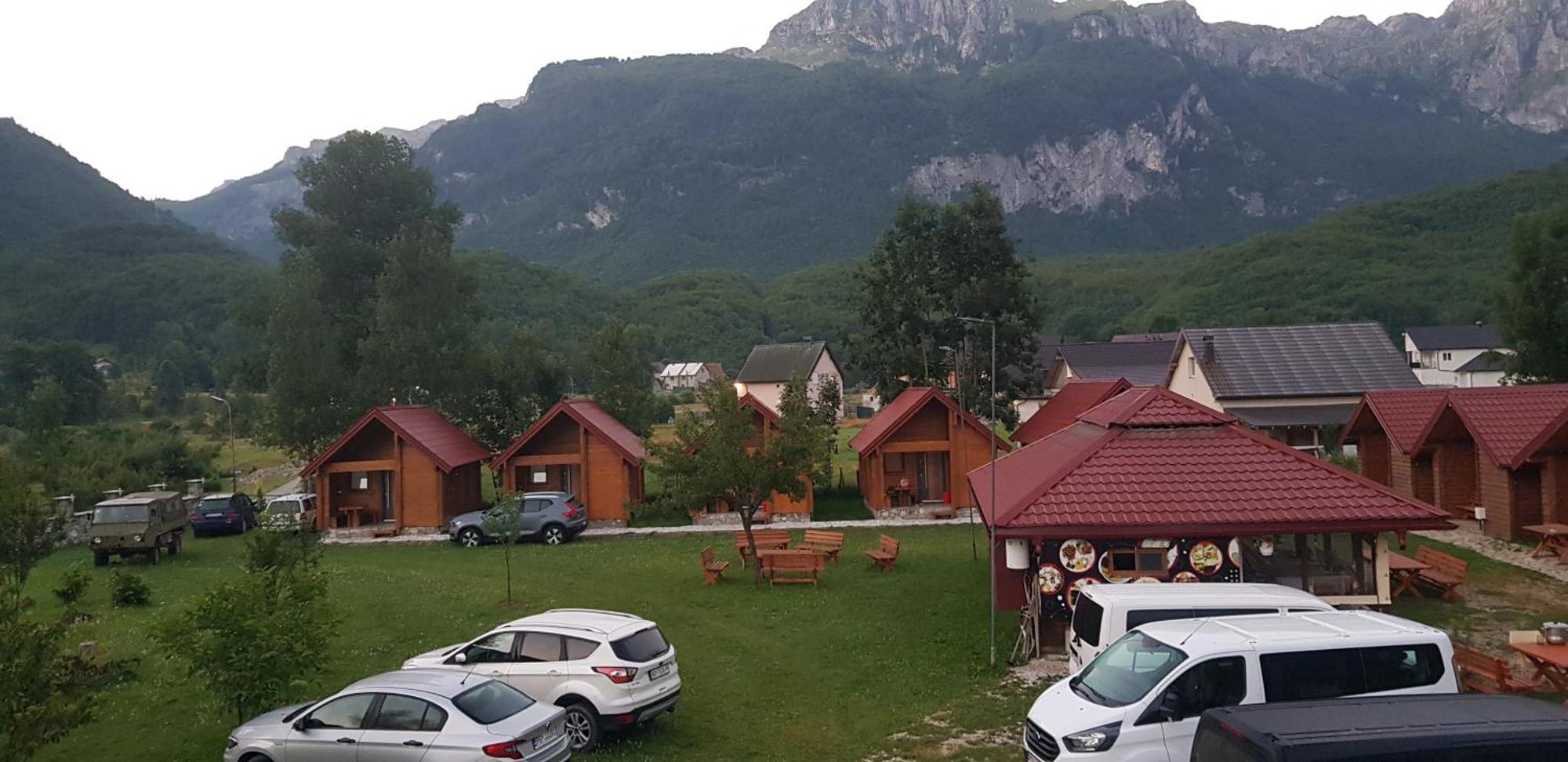 Prokletije Eko Katun Vusanje Gusinje Habitación foto